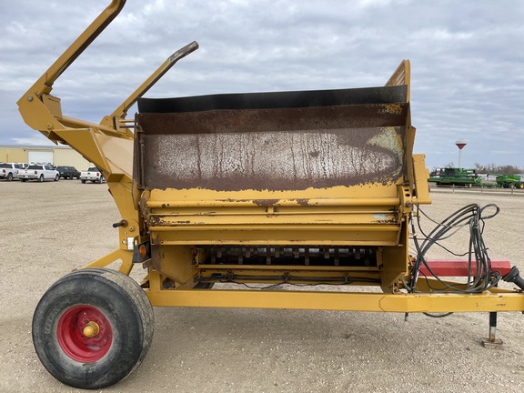 2011 Haybuster 2650 Bale Processor