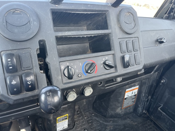 2022 John Deere XUV 835M ATV