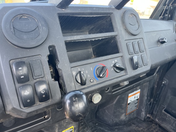 2022 John Deere XUV 835M ATV