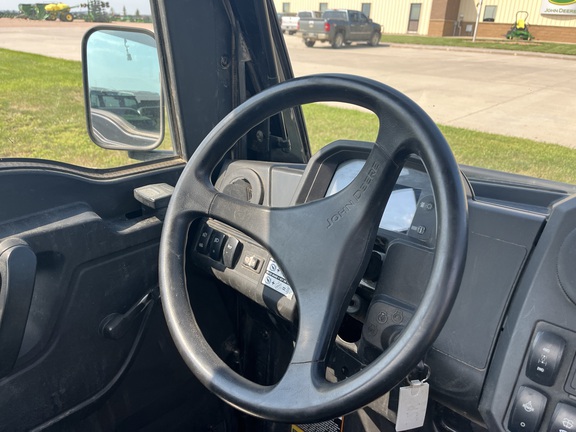 2022 John Deere XUV 835M ATV