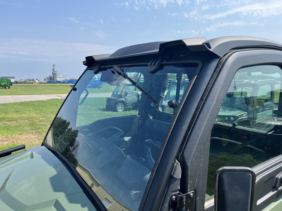 2022 John Deere XUV 835M ATV