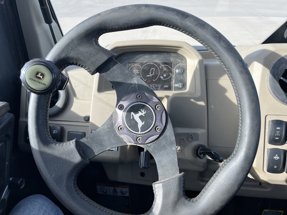 2022 John Deere XUV 835R ATV