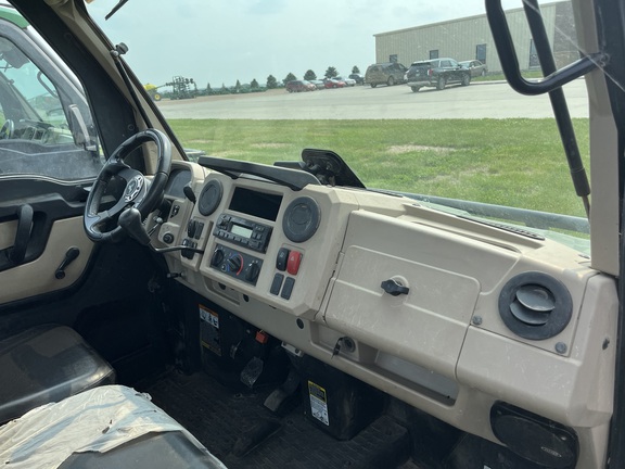 2020 John Deere XUV 835R ATV