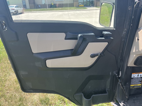 2021 John Deere XUV 835R ATV