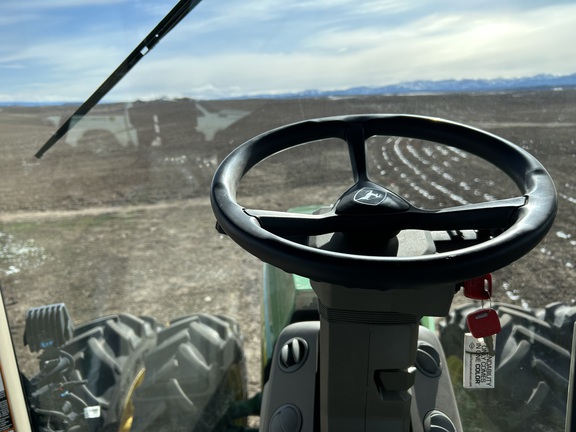 2022 John Deere 8R 340 Tractor