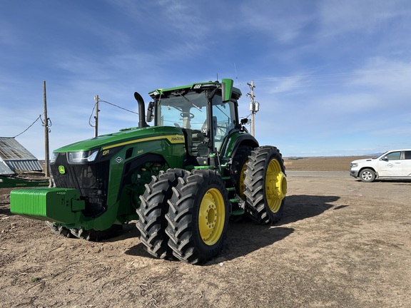 2022 John Deere 8R 340 Tractor