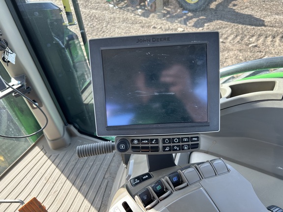 2022 John Deere 8R 340 Tractor