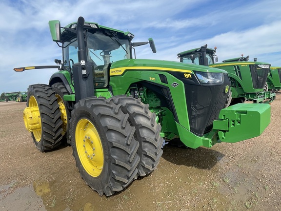 2022 John Deere 8R 340 Tractor