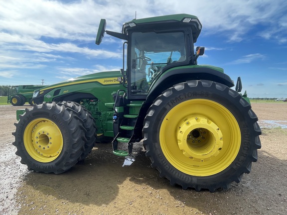 2022 John Deere 8R 340 Tractor