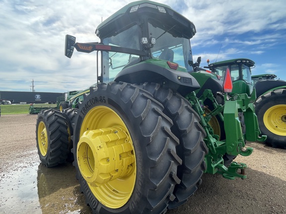 2022 John Deere 8R 340 Tractor
