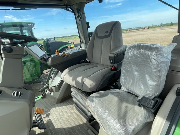 2022 John Deere 8R 340 Tractor