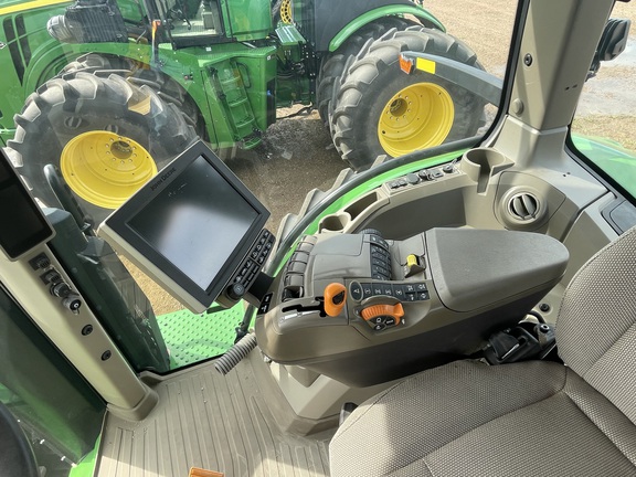2022 John Deere 8R 340 Tractor