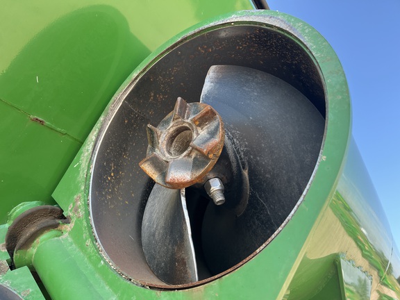 2015 Demco 850 Grain Cart