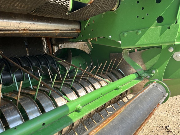 2021 John Deere 560M Baler/Round