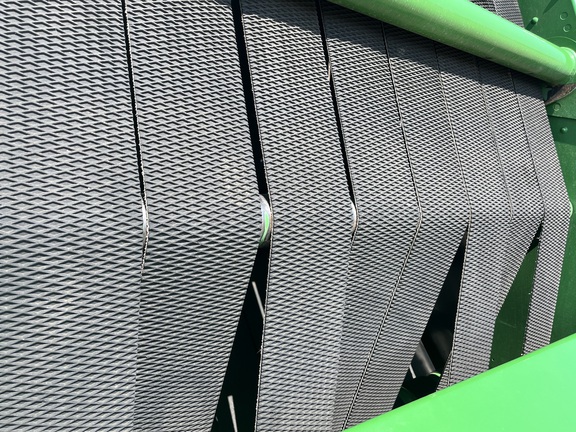 2021 John Deere 560M Baler/Round