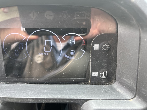 2023 John Deere XUV 835M ATV