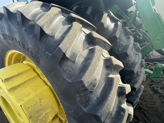 2024 John Deere 8R 370 Tractor