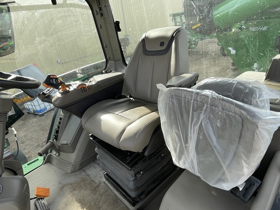 2024 John Deere 8R 370 Tractor