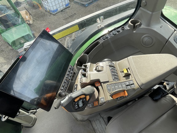 2024 John Deere 8R 370 Tractor