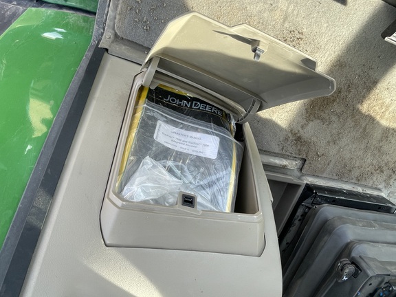 2024 John Deere 8R 370 Tractor