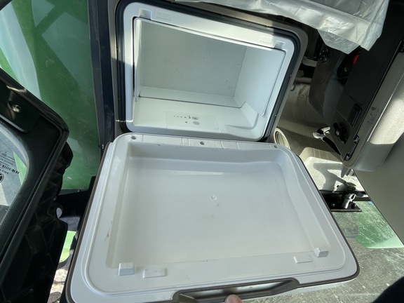 2024 John Deere 8R 370 Tractor