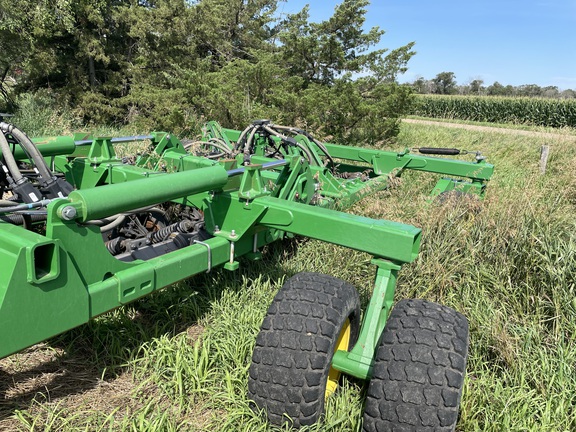 2016 John Deere 1890 Air Seeder
