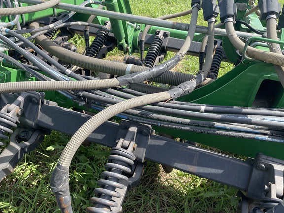 2016 John Deere 1890 Air Seeder