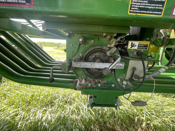 2016 John Deere 1890 Air Seeder