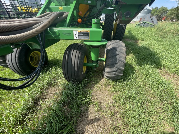 2016 John Deere 1890 Air Seeder