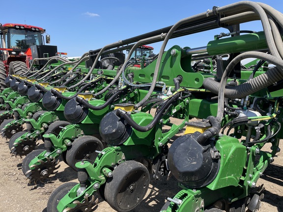 2022 John Deere DB60 Planter