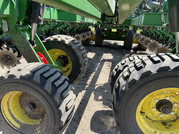 2022 John Deere DB60 Planter
