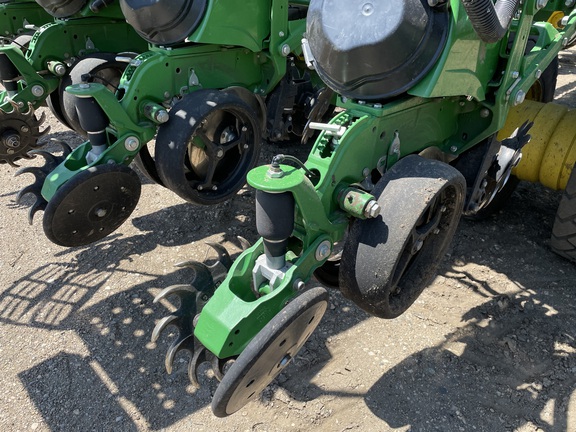 2022 John Deere DB60 Planter