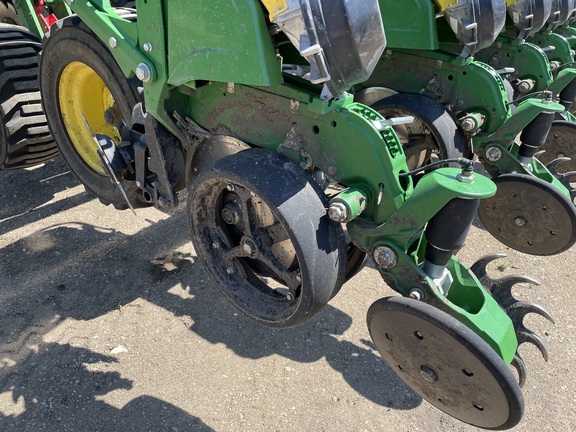 2022 John Deere DB60 Planter