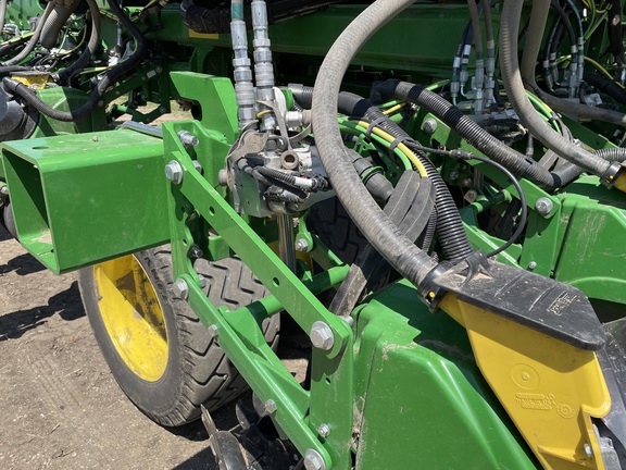 2022 John Deere DB60 Planter