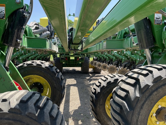 2022 John Deere DB60 Planter
