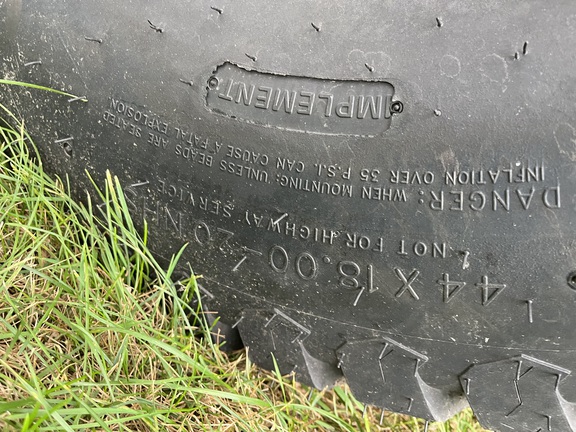 2025 John Deere 4066M Tractor Compact