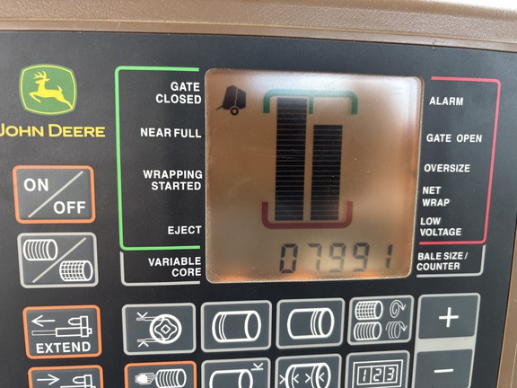 2023 John Deere 560M Baler/Round