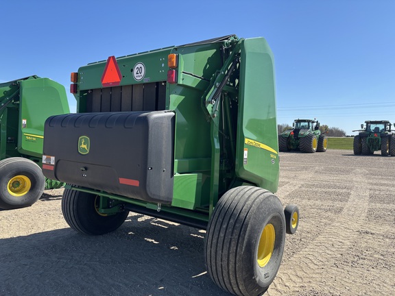 2023 John Deere 560M Baler/Round