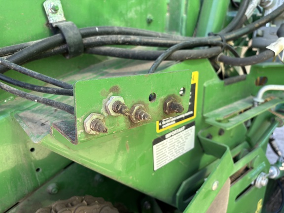 2023 John Deere 560M Baler/Round