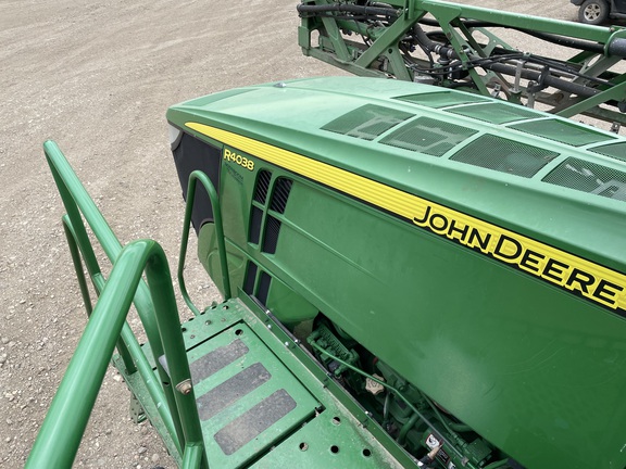 2016 John Deere R4038 Sprayer/High Clearance