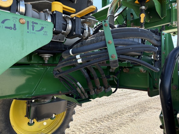 2016 John Deere R4038 Sprayer/High Clearance