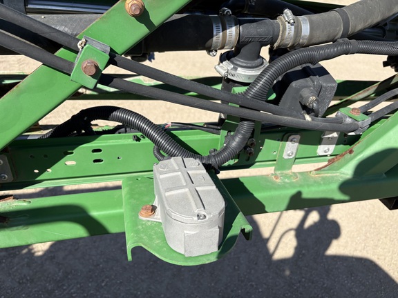 2016 John Deere R4038 Sprayer/High Clearance