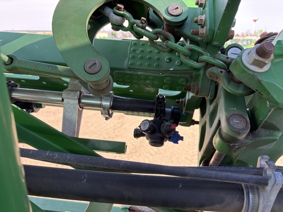 2016 John Deere R4038 Sprayer/High Clearance