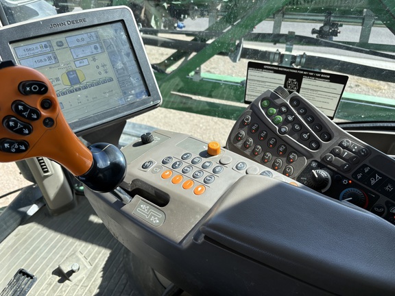 2016 John Deere R4038 Sprayer/High Clearance