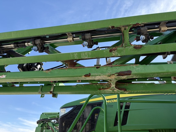 2016 John Deere R4038 Sprayer/High Clearance