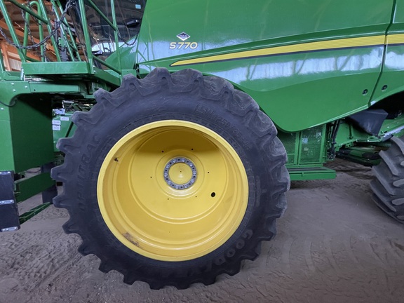 2023 John Deere S770 Combine