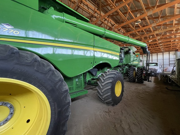 2023 John Deere S770 Combine