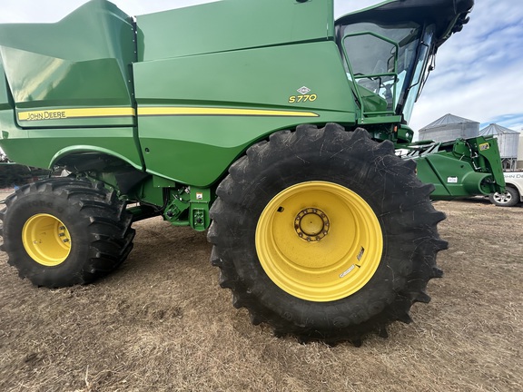 2023 John Deere S770 Combine