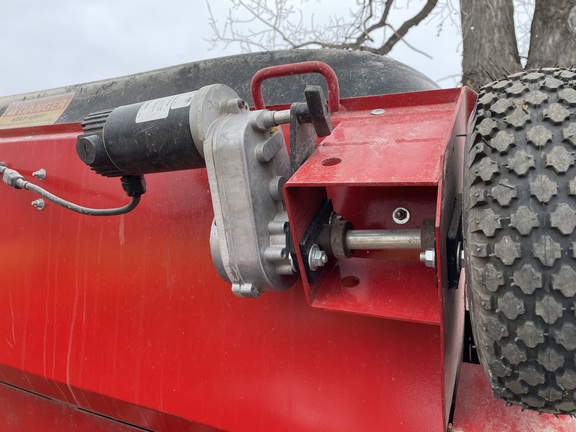 2022 Westfield MKX 13-84 Grain Auger