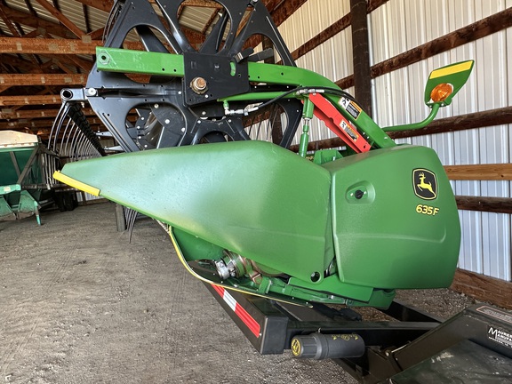 2022 John Deere 635F Header Combine